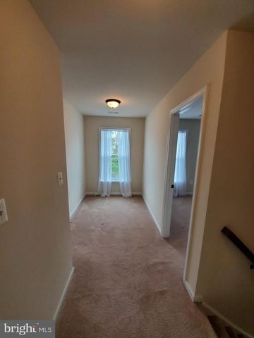 10510 WOODLAND DR, Fredericksburg, VA 22407