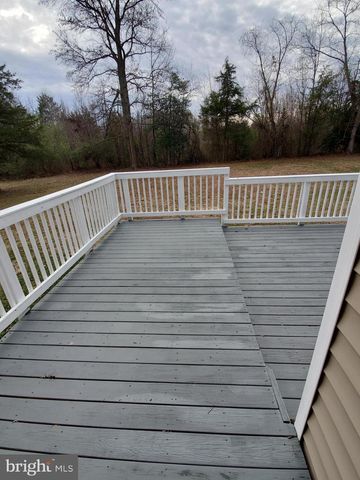 10510 WOODLAND DR, Fredericksburg, VA 22407