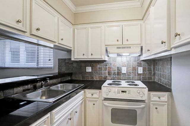 3414 Garrott Street 7, Houston, TX 77006
