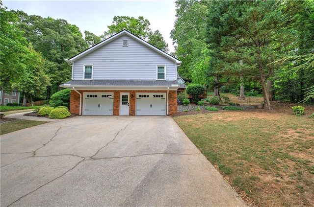 131 Raquel Drive NW, Marietta, GA 30064