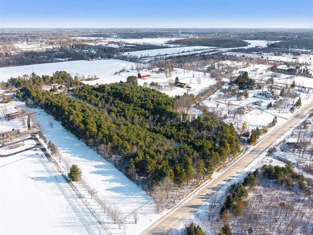 8110 Calkins Road, Flushing, MI 48433