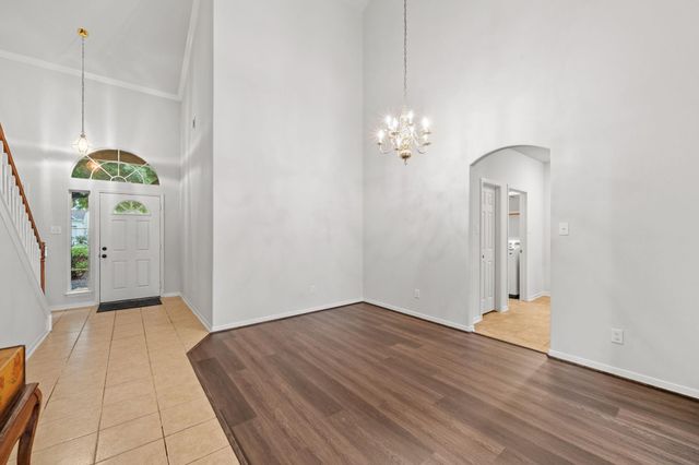 18215 Maple Arbor Court, Cypress, TX 77429