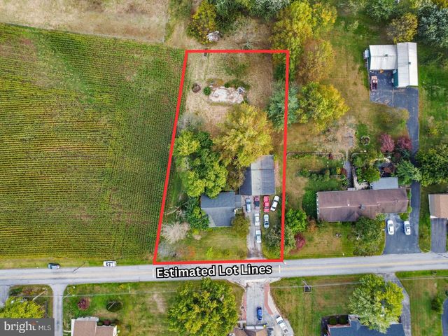 4330 PARADISE RD, Dover, PA 17315