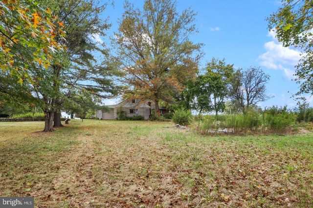 4330 PARADISE RD, Dover, PA 17315
