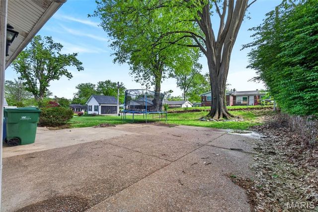 33 Club Grounds South Drive, Black Jack, MO 63033