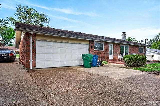 33 Club Grounds South Drive, Black Jack, MO 63033