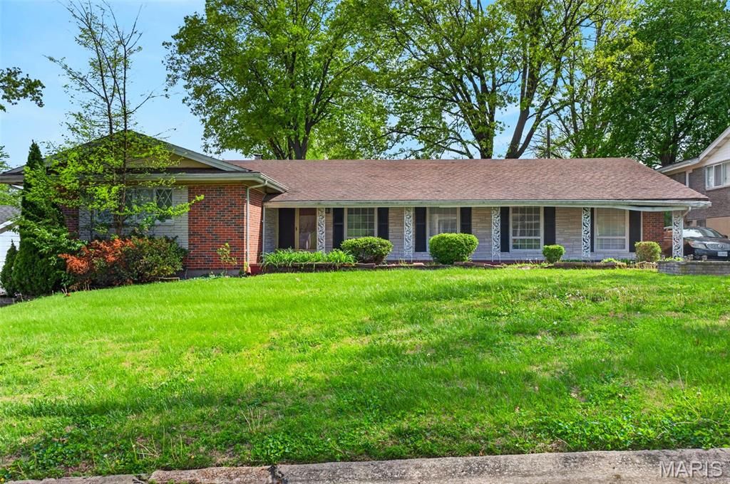 33 Club Grounds South Drive, Black Jack, MO 63033