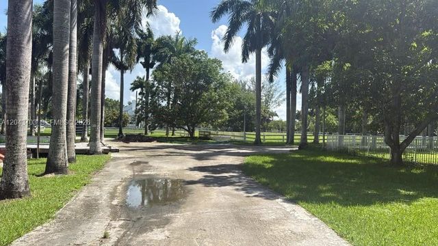 4000 SW 126th Avenue, Miramar, FL 33027