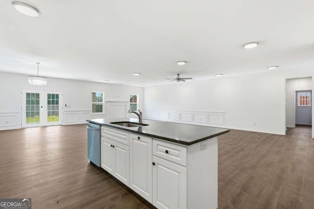 124 Wright Street, Savannah, GA 31408