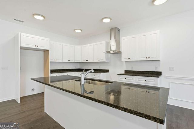 124 Wright Street, Savannah, GA 31408