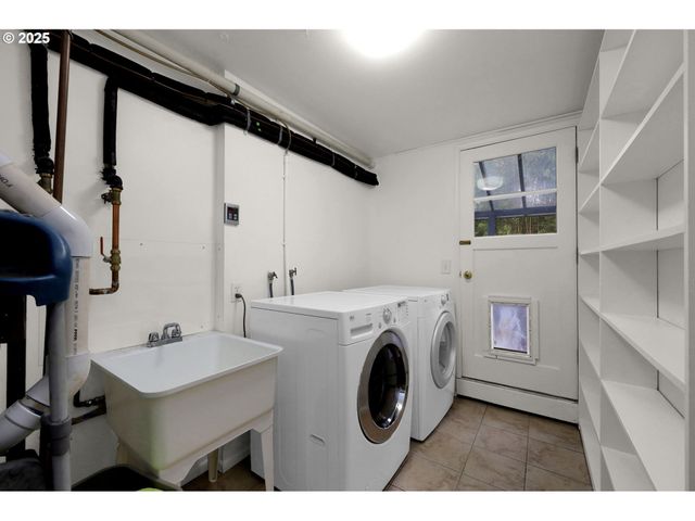 1332 JEPPESEN Ave, Eugene, OR 97401