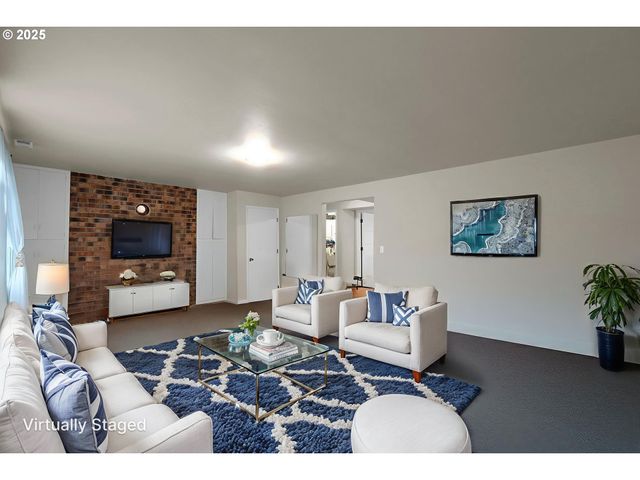 1332 JEPPESEN Ave, Eugene, OR 97401