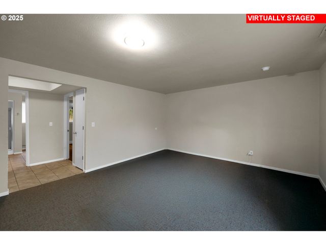 1332 JEPPESEN Ave, Eugene, OR 97401