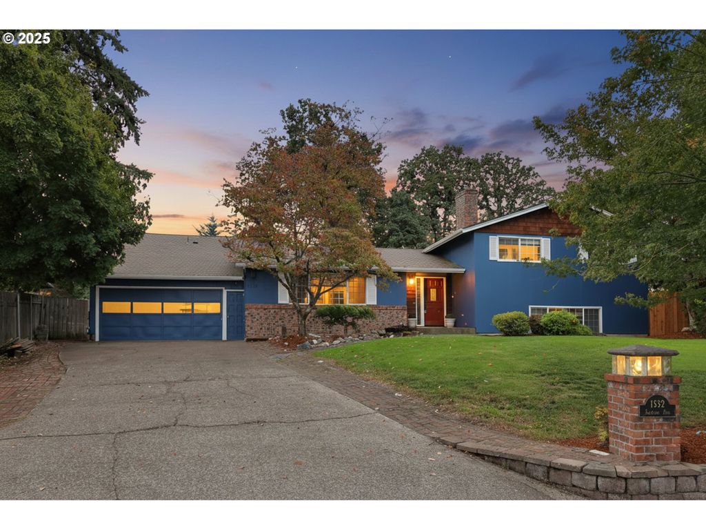 1332 JEPPESEN Ave, Eugene, OR 97401