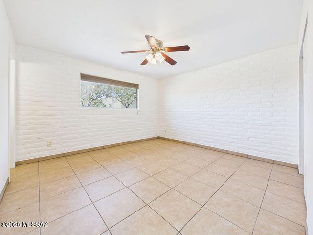 10501 E Calle Del Este, Tucson, AZ 85748