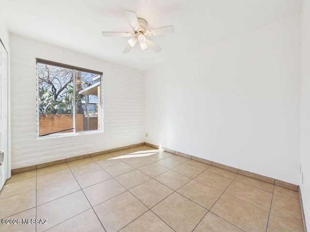 10501 E Calle Del Este, Tucson, AZ 85748