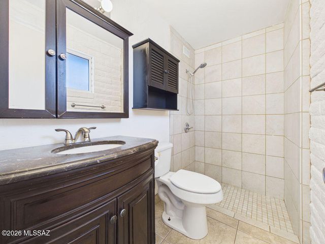 10501 E Calle Del Este, Tucson, AZ 85748