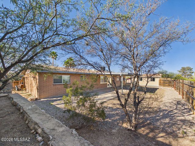 10501 E Calle Del Este, Tucson, AZ 85748