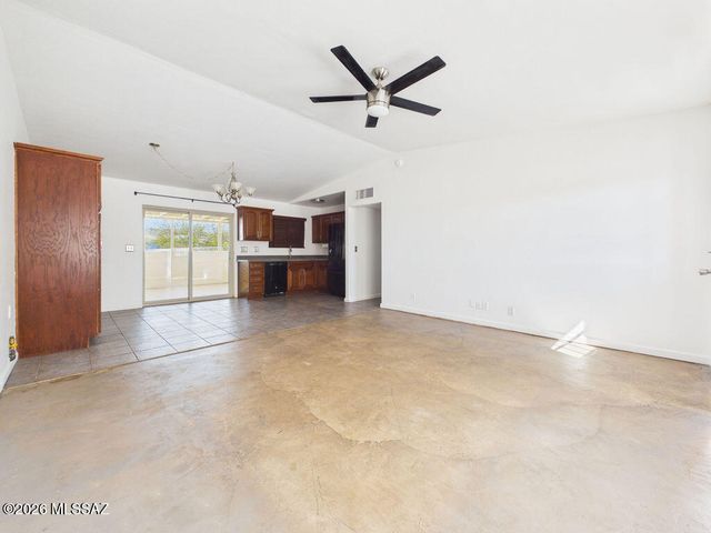 10501 E Calle Del Este, Tucson, AZ 85748