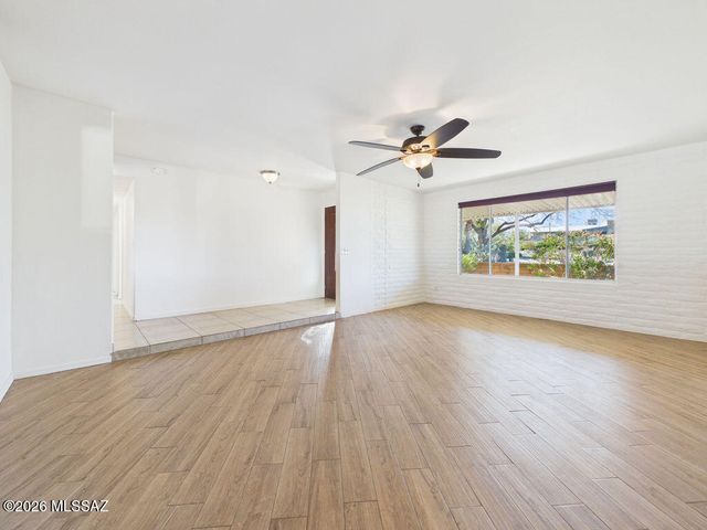 10501 E Calle Del Este, Tucson, AZ 85748