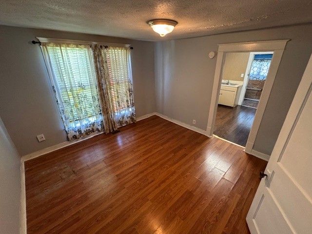 407 Riverview Dr, Shelbyville, TN 37160