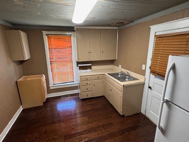 407 Riverview Dr, Shelbyville, TN 37160