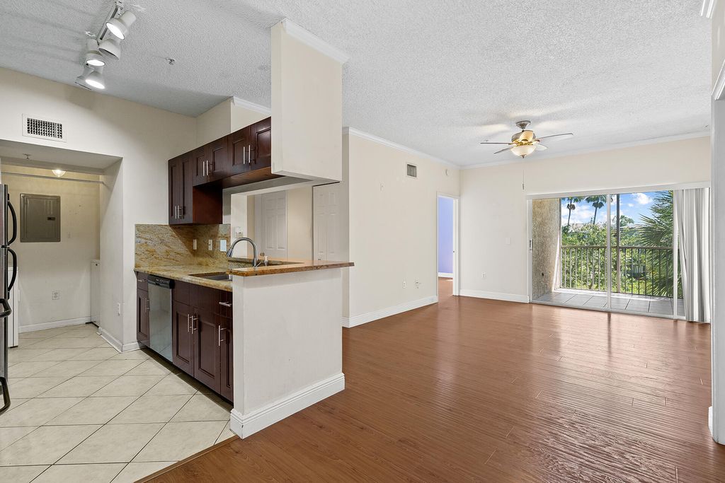 11661 W Atlantic Boulevard 1034, Coral Springs, FL 33071
