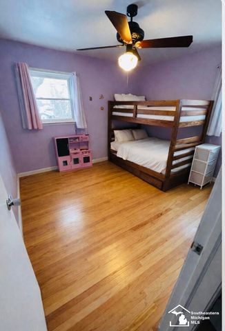 3266 S Margarette Court, Trenton, MI 48183