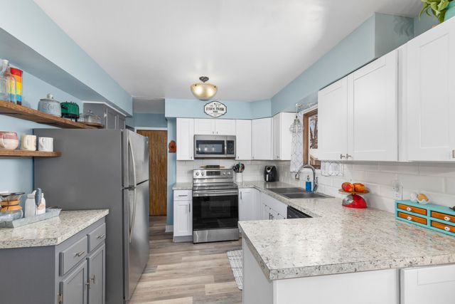 3031 Rapidfall Court NE, Belmont, MI 49306