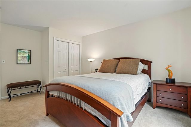 15 Eagle Dr 15, Shrewsbury, MA 01545