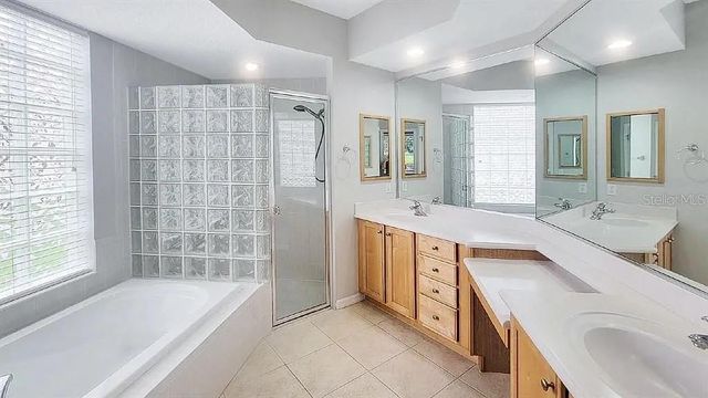 6055 WINGSPAN WAY, Bradenton, FL 34203