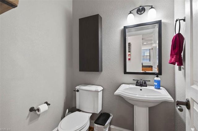 724 Delaware AVE, Virginia Beach, VA 23451