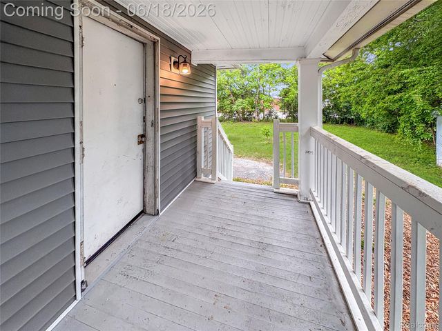 1114 Christopher Street, Flint, MI 48503