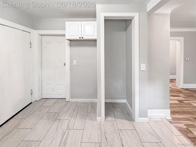 1114 Christopher Street, Flint, MI 48503
