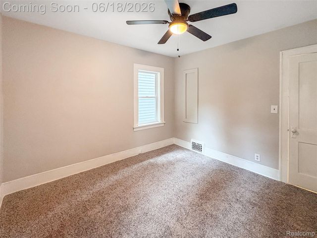 1114 Christopher Street, Flint, MI 48503