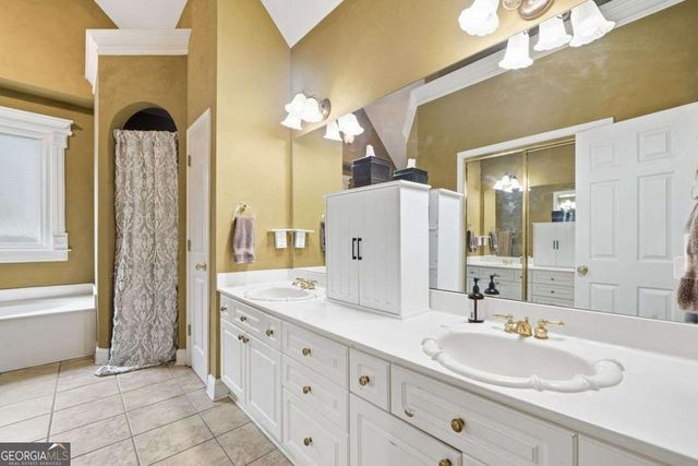 211 Cabin Creek Court, Woodstock, GA 30189