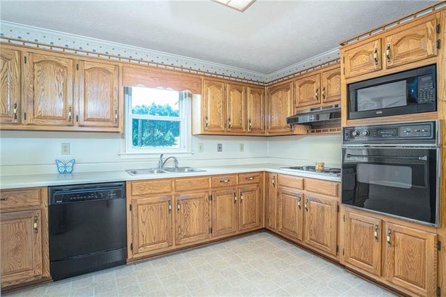 195 Skyview Drive, Social Circle, GA 30025