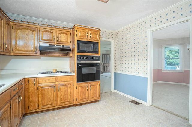 195 Skyview Drive, Social Circle, GA 30025