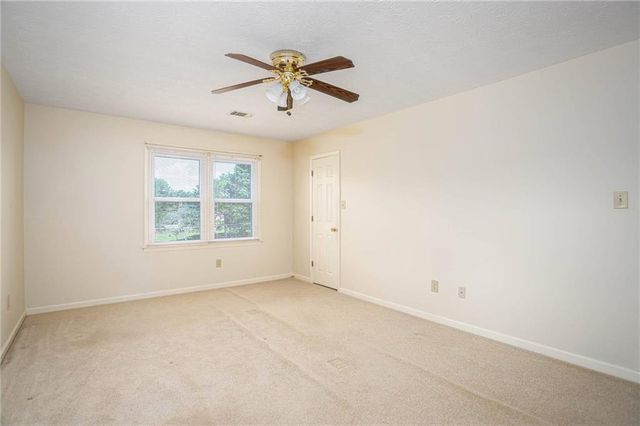 195 Skyview Drive, Social Circle, GA 30025