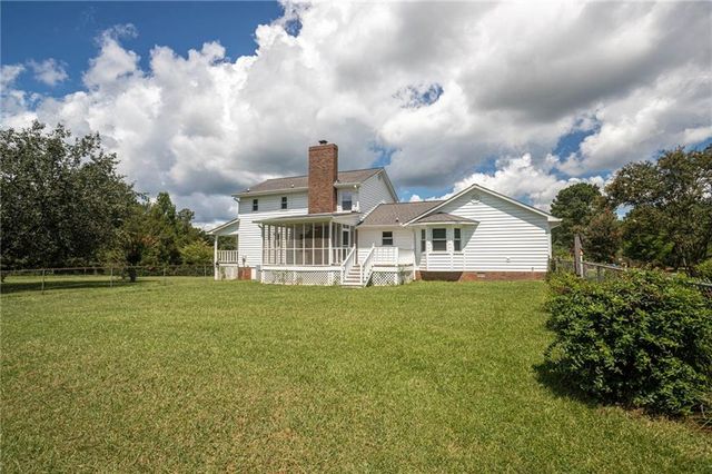 195 Skyview Drive, Social Circle, GA 30025