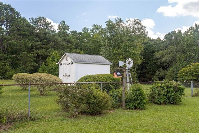 195 Skyview Drive, Social Circle, GA 30025