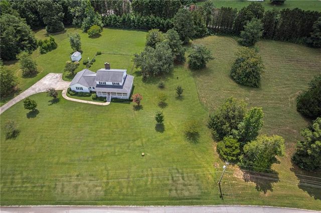 195 Skyview Drive, Social Circle, GA 30025