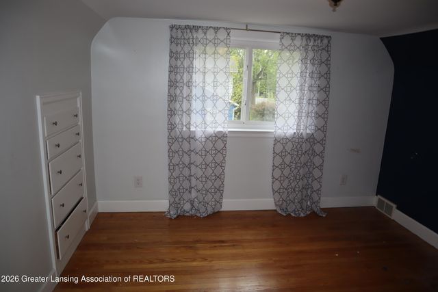 5601 S Washington Avenue, Lansing, MI 48911