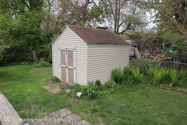 5601 S Washington Avenue, Lansing, MI 48911