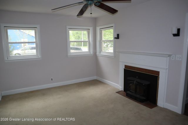 5601 S Washington Avenue, Lansing, MI 48911