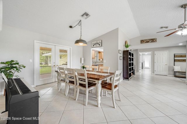 4500 Hunters Run Circle, Grant, FL 32949