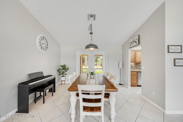 4500 Hunters Run Circle, Grant, FL 32949