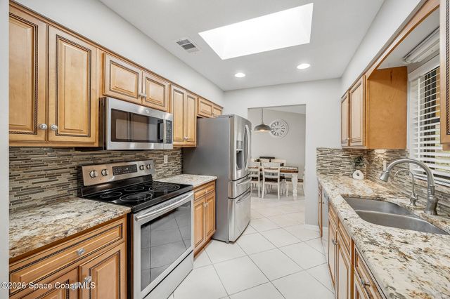 4500 Hunters Run Circle, Grant, FL 32949