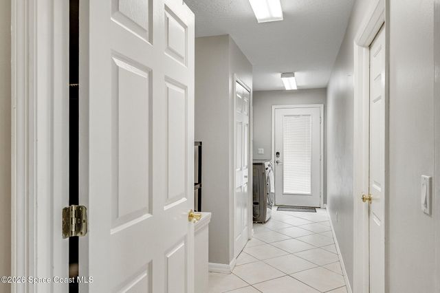 4500 Hunters Run Circle, Grant, FL 32949