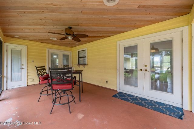 4500 Hunters Run Circle, Grant, FL 32949